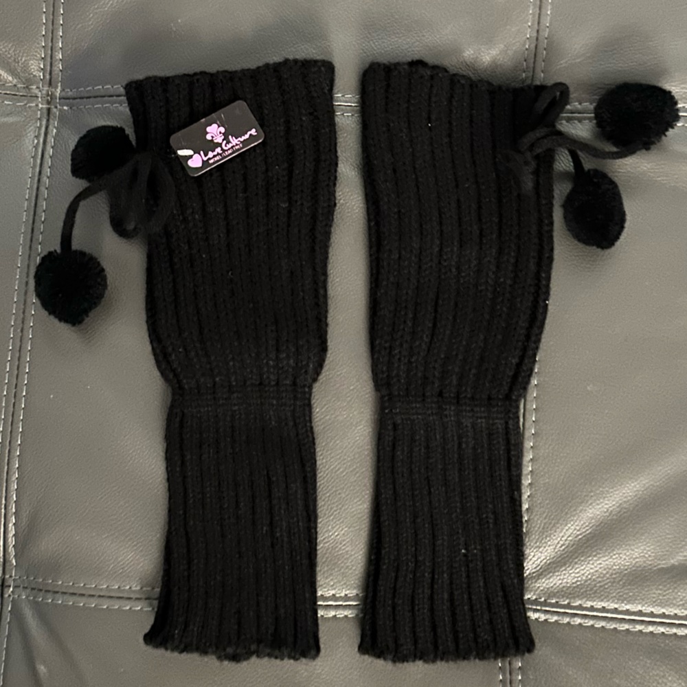 Love Culture Knitted Black Leg Warmer with Pom Pom